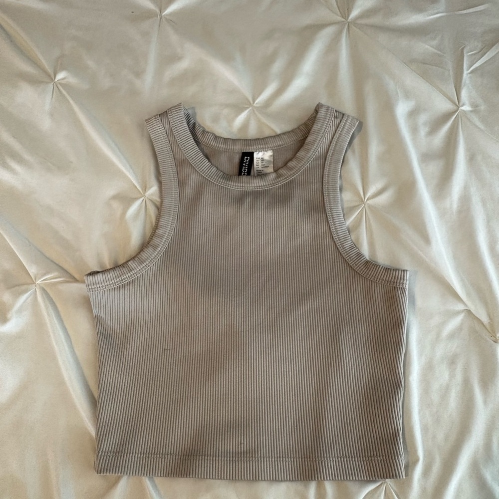 H&M Gray Fitted Crop Tank Top